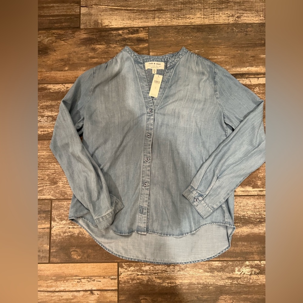 Women’s denim blouse new with tags size medium